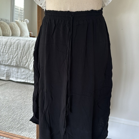 Farm rio black skirt asymmetrical - Picture 3 of 9